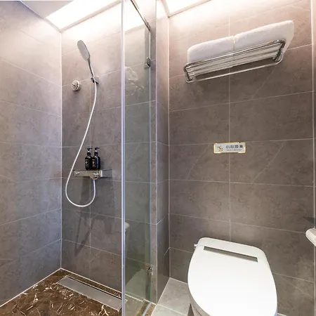 Jingfang Building Smart Hotel - Located In The Busiest Area Of The City Center, Close To Tiananmen Square And The Forbidden City, Wangfujing Shopping Street, Newly Opened Hotel, 3 Minutes Walk To Wangfujing St Ation On Line 1 Beijing Exterior photo