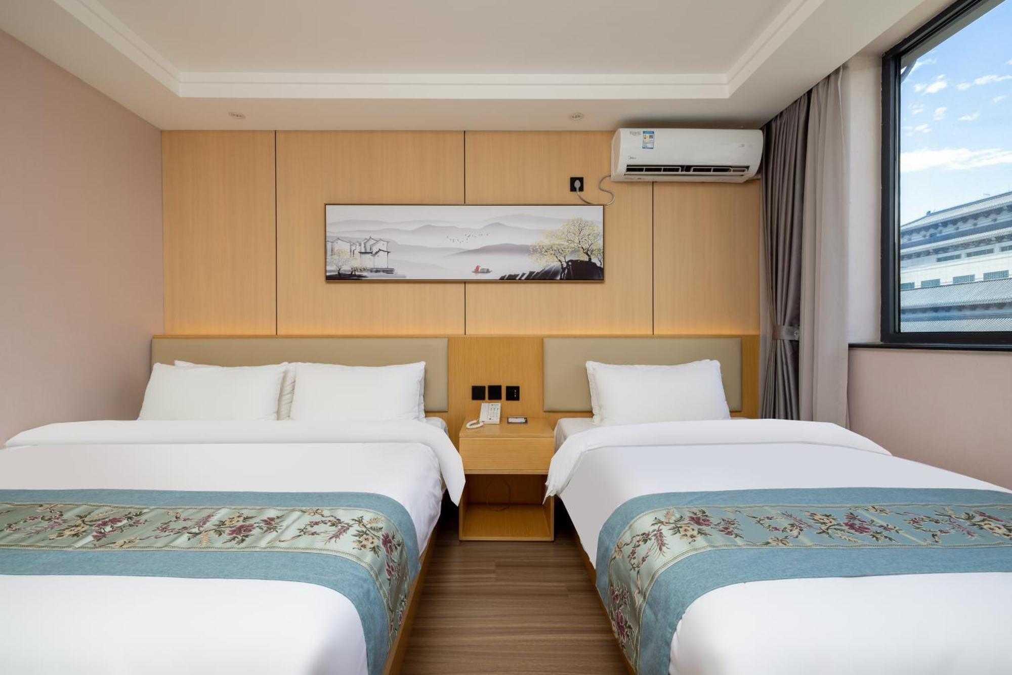 Jingfang Building Smart Hotel - Located In The Busiest Area Of The City Center, Close To Tiananmen Square And The Forbidden City, Wangfujing Shopping Street, Newly Opened Hotel, 3 Minutes Walk To Wangfujing St Ation On Line 1