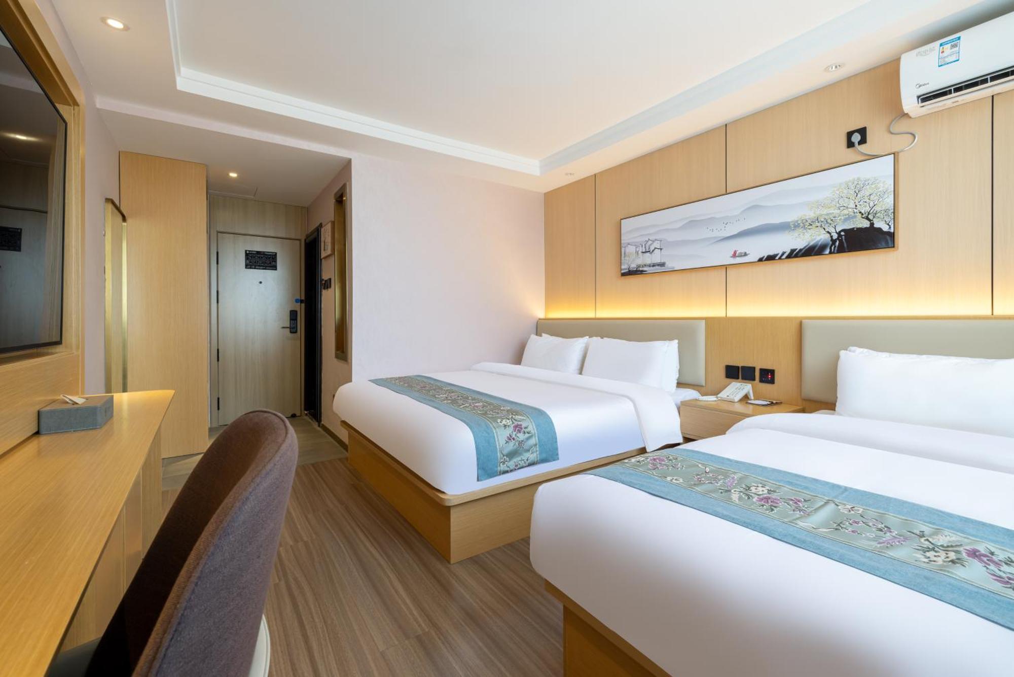 Jingfang Building Smart Hotel - Located In The Busiest Area Of The City Center, Close To Tiananmen Square And The Forbidden City, Wangfujing Shopping Street, Newly Opened Hotel, 3 Minutes Walk To Wangfujing St Ation On Line 1 Hotel
